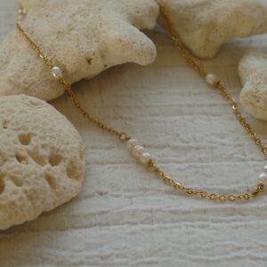 Dainty Wrapped Pearls cahin Necklace