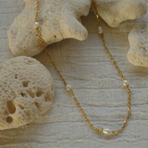 Wrapped mini pearls chain necklace